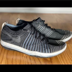 Nike Free Women’s 8.5 trainer with Flyknit